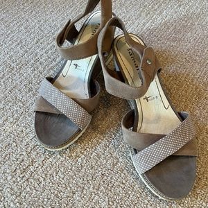 Wedge Sandals - Color Taupe - Size 8 1/2 (39 European)